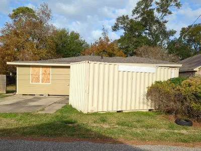 7th St for Sale