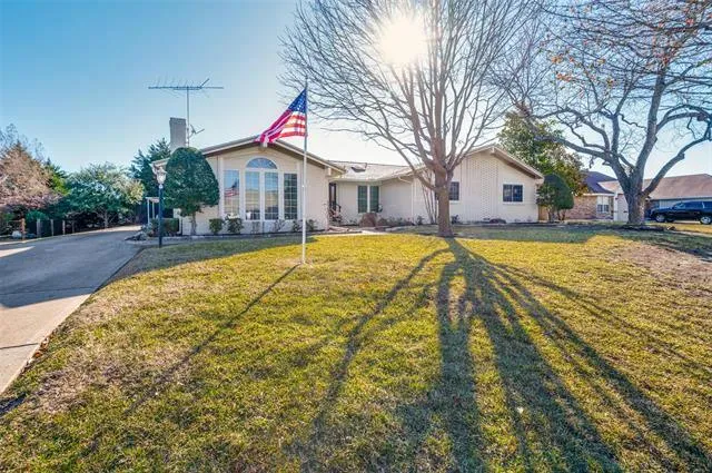 1211 CEDAR RIDGE RD W, Heath, TX 75032 Single Family Residence For Sale  MLS# 20495121