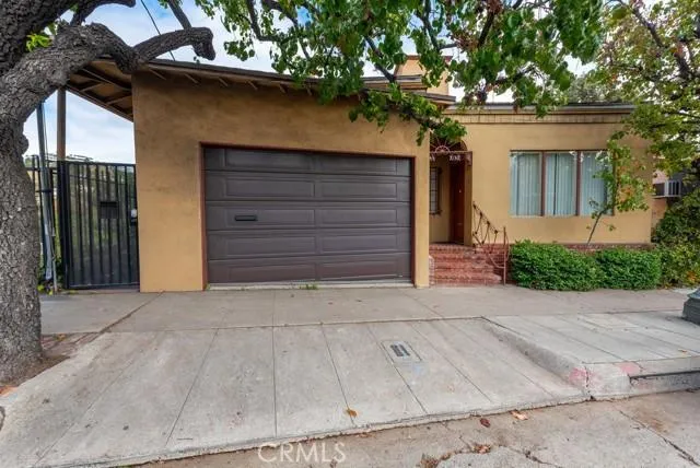2142 N Cahuenga, Los Angeles CA 90068 for Sale