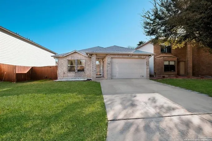 9806 SUNSET PL, San Antonio, TX 78245-2840 for Sale