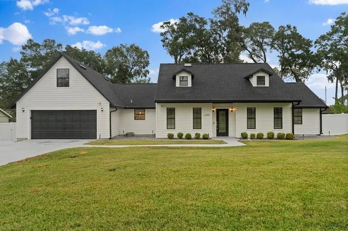 2045 SE 32nd Ln, Ocala, FL 34471 - MLS O6155617 for Sale