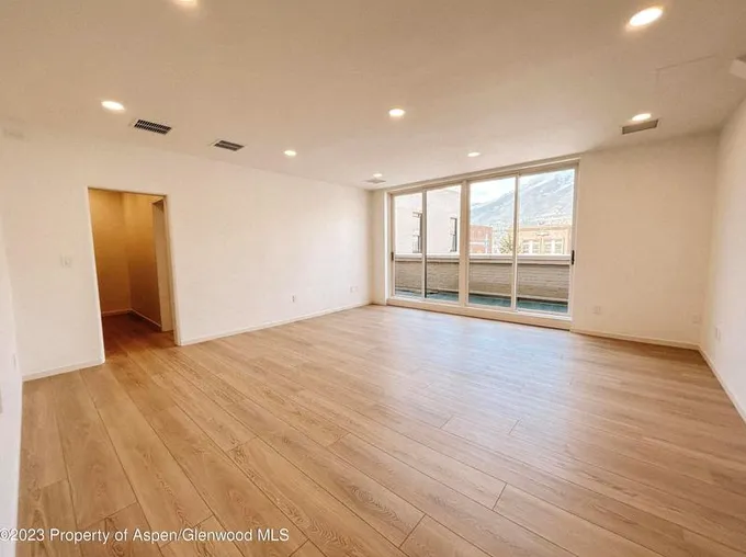 411 E Main St #207, Aspen, CO 81611 - MLS 179429 for Sale