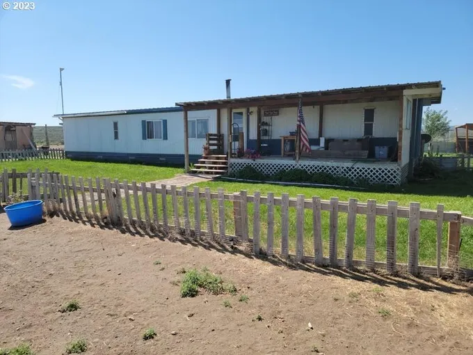 91126 CHRISTMAS VALLEY HWY, Christmas Valley OR 97641 for Sale