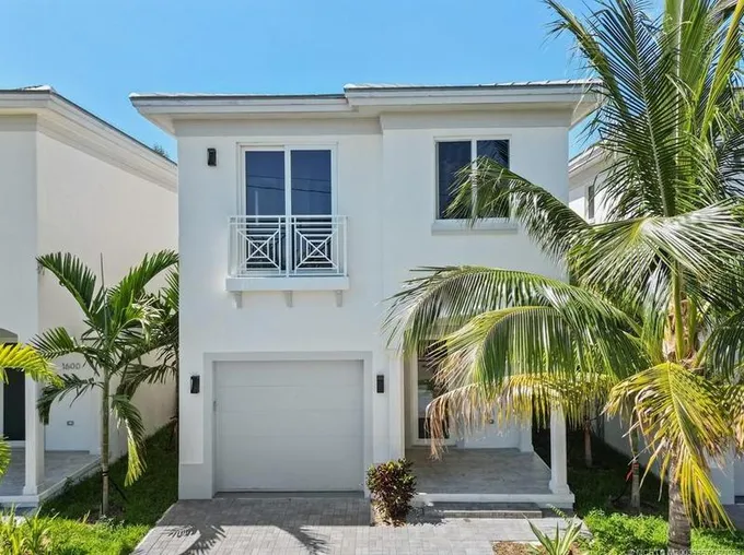 1602 Hayes St #1602, Hollywood, FL 33020 - MLS M20039557 for Sale