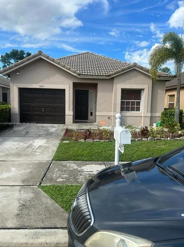 3407 Willow Ct, Lauderdale Lakes, FL 33311 - MLS A11457462 for Sale