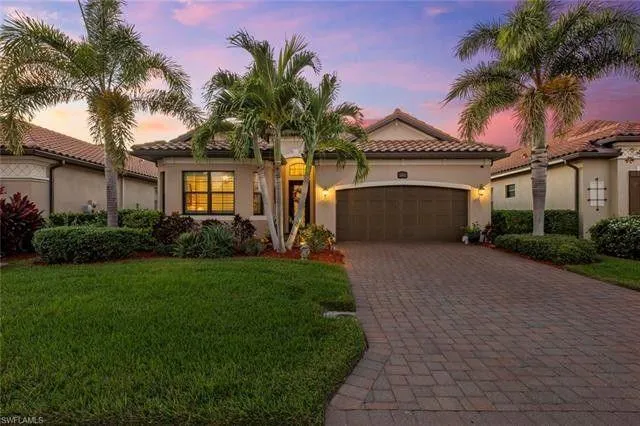 Bonita Springs, Lee County, FL Lakefront Property, Waterfront Property, House for sale Property ID: 418177048