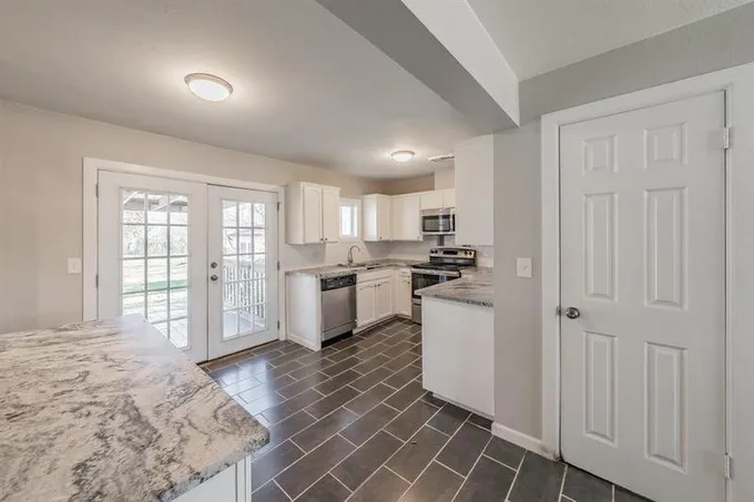 3318 Parker Rd, Haltom City, TX 76117 for Sale