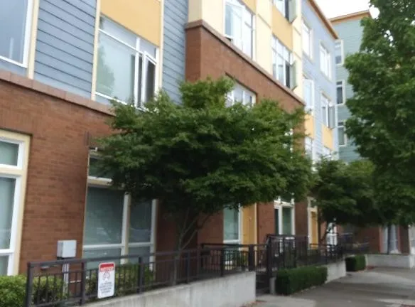 Walton Place One Apartments - 1511 N State St - Bellingham, WA Apartments for Rent
