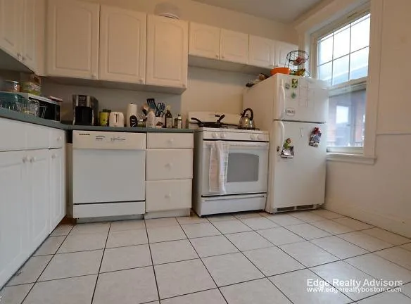 72 Strathmore Rd unit 12B - Boston, MA 02135 - Home For Rent