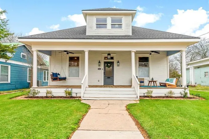 833 S Church St, Paris, TX 75460 for Sale