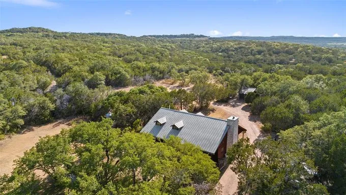 620 County Road 423, Spicewood, TX 78669 for Sale