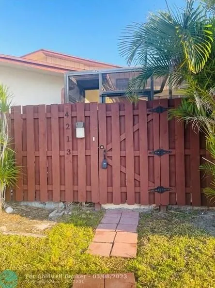 4213 N Landar Dr, Lake Worth, FL 33463 - MLS F10379523 for Rent