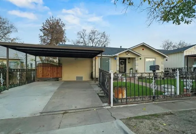 4429 Greene Ave, Fort Worth, TX 76133 for Sale