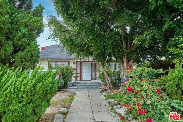 1017 S Norton, Los Angeles CA 90019 for Sale