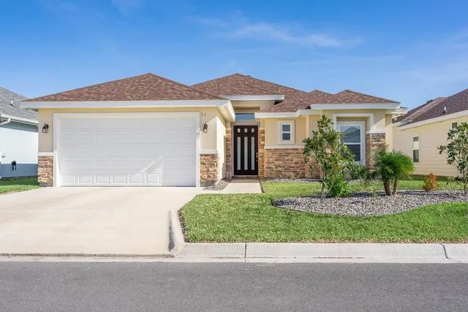 11 South Bay Hill Dr, Laguna Vista, TX 78578 for Sale