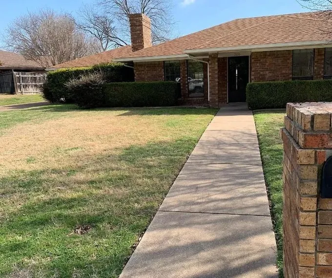7259 Tamarack Rd, BENBROOK, TX 76116 for Sale