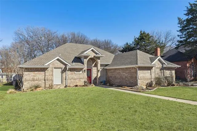 1420 CREEKSIDE DR, Mansfield, TX 76063 Single Family Residence For Sale  MLS# 20513065