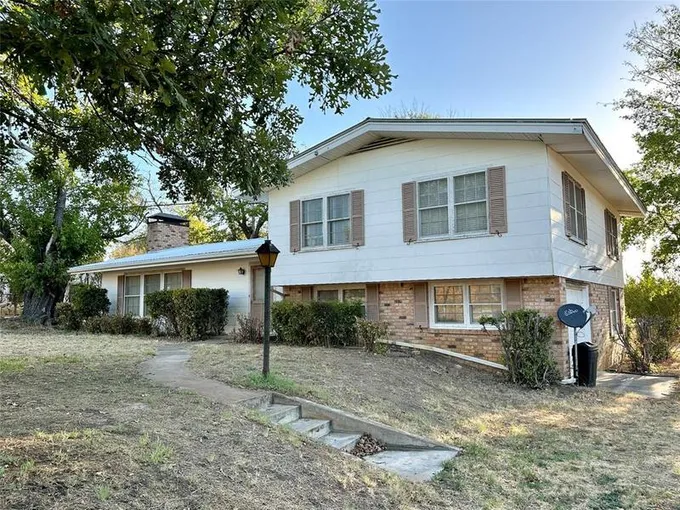 915 County Road 3244, Hico, TX 76457 for Sale