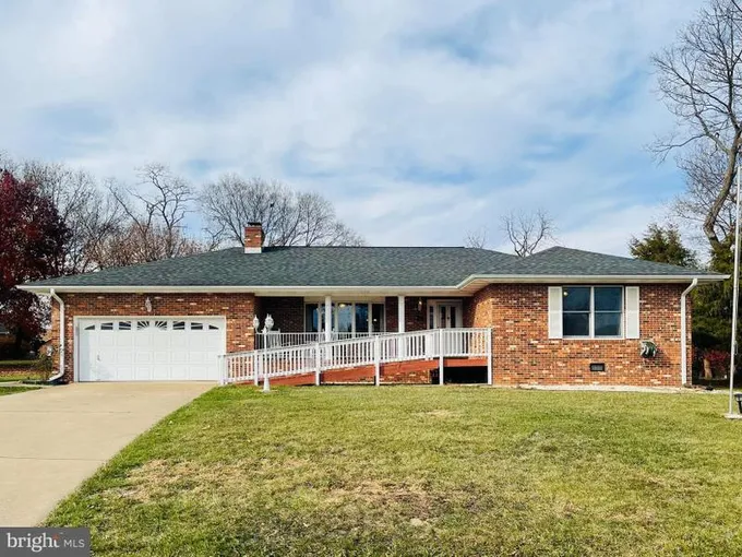 Woodstock, Shenandoah County, VA House for sale Property ID: 418343360