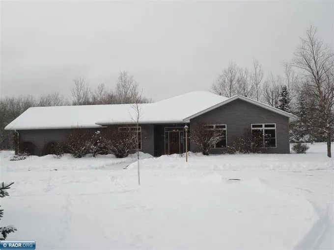 2815 23rd Ave, Hibbing, MN 55746  MLS# 146205 for Sale