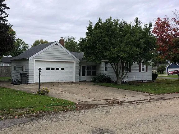 cozy 2 /1 B for rent in Goshen, IN #1012 E Douglas St
