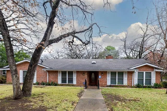 3104 CAMBRIDGE DR, Arlington, TX 76013 Single Family Residence For Sale  MLS# 20500477