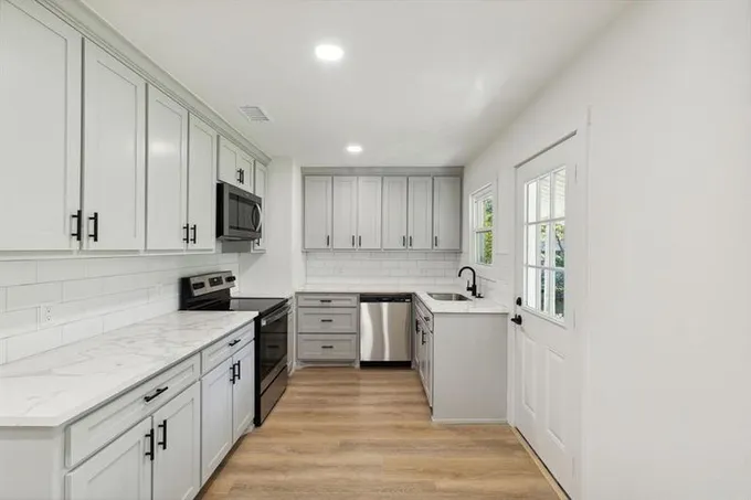 5158 Dorman St, Fort Worth, TX 76119 for Sale
