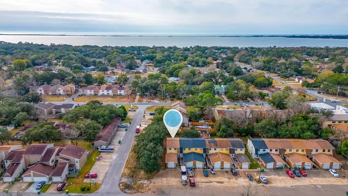 92 5Th Ave Unit 12, Shalimar, FL 32579  MLS# 939989 for Sale