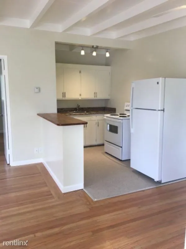 Unit 5  18 Pacheco St 5 for Sale