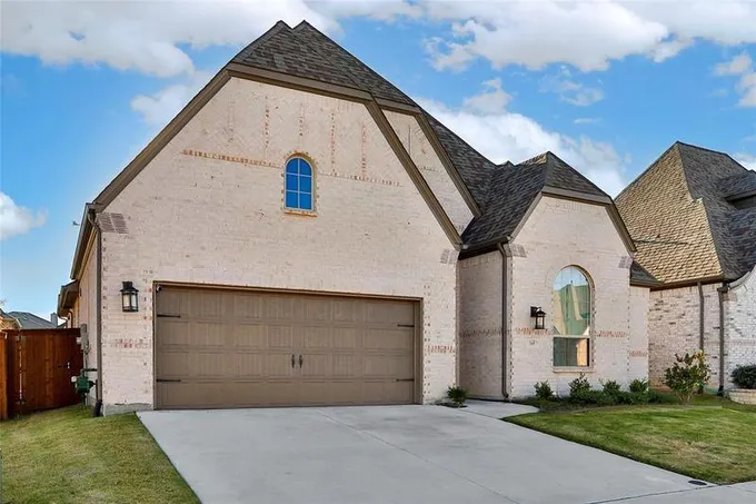 1669 Stowers Trl, Fort Worth, TX 76052 for Sale