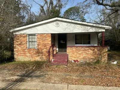 Banks Ave for Sale