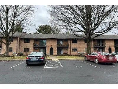 N Shady Retreat Rd Unit 14 for Sale