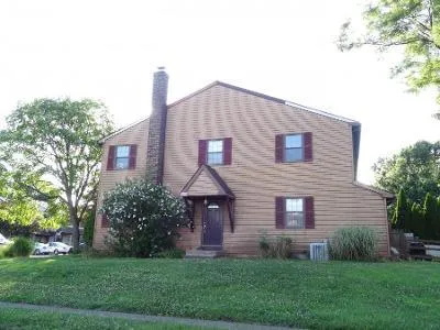 Gates Pl for Sale