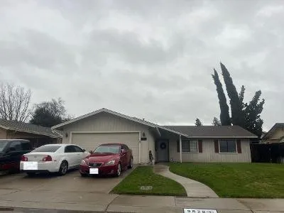 Country Meadow Dr for Sale