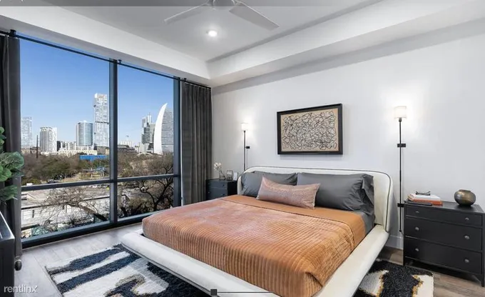 873  1110 Barton Springs Rd for Sale