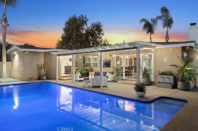 3007 Royce Ln, Costa Mesa, CA 92626 - MLS OC23199586 for Sale