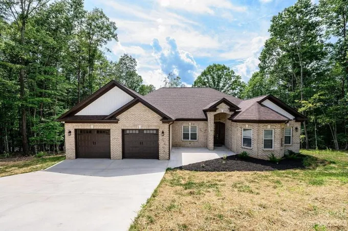 Granite Falls, Caldwell County, NC House for sale Property ID: 416985642