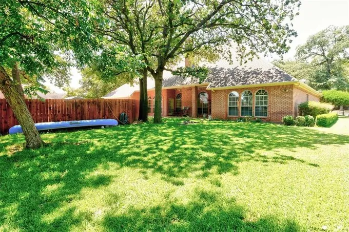 1540 Spinnaker Ln, Azle, TX 76020 for Sale