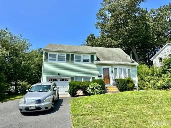 East Brunswick, Middleinteraction County, NJ House for sale Property ID: 417126696