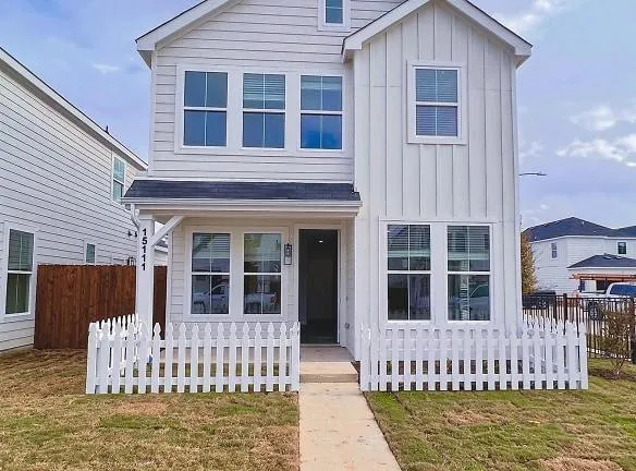 15101 Litsey Crk Dr unit 15061H - Roanoke, TX 76262 - Home For Rent