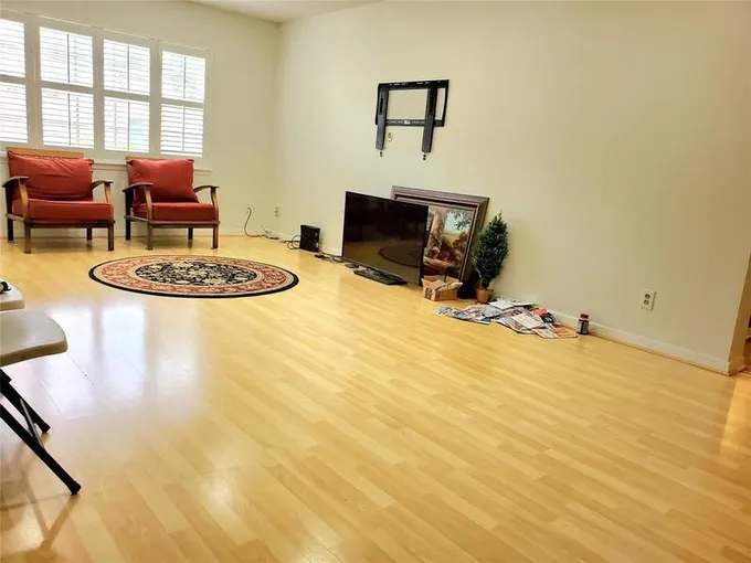 2700 Bellefontaine St B34, Houston, TX 77025 for Sale