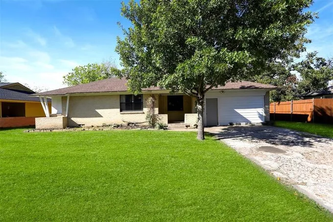 2037 Prichard Ln, Dallas, TX 75217 for Sale