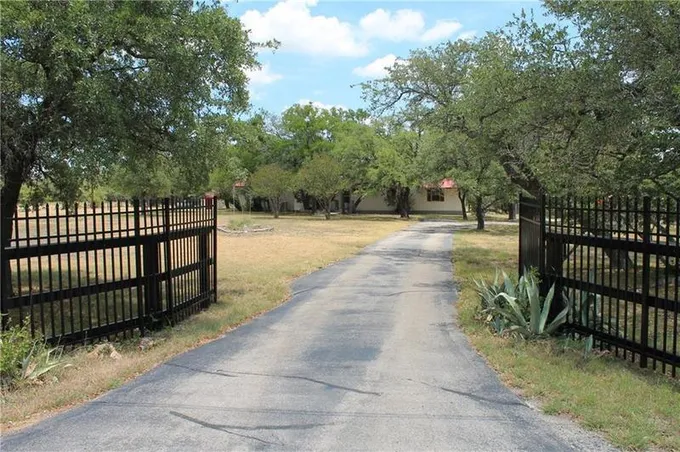 8500 Old 195, Florence, TX 76527 for Sale