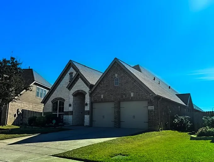 13804 Wood Shadow Ln, Pearland, TX 77584 for Sale
