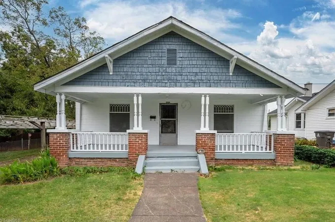 2364 Greenway Ave, Winston Salem, NC 27105 - MLS 1120145