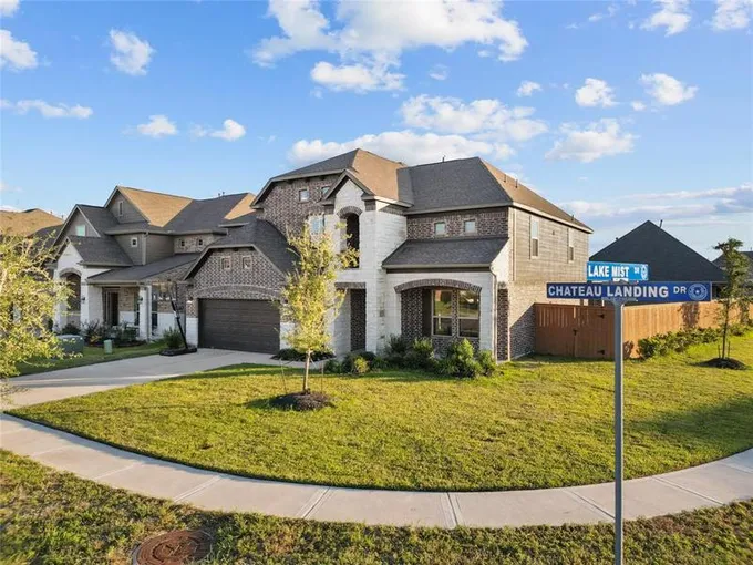 13127 Chateau Landing Dr, Texas City, TX 77568 for Sale