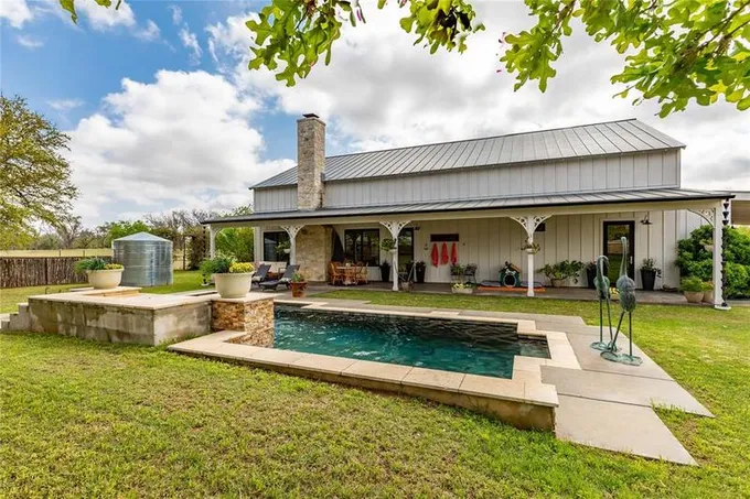 753 Lonesome Trl, Fredericksburg, TX 78624 for Sale