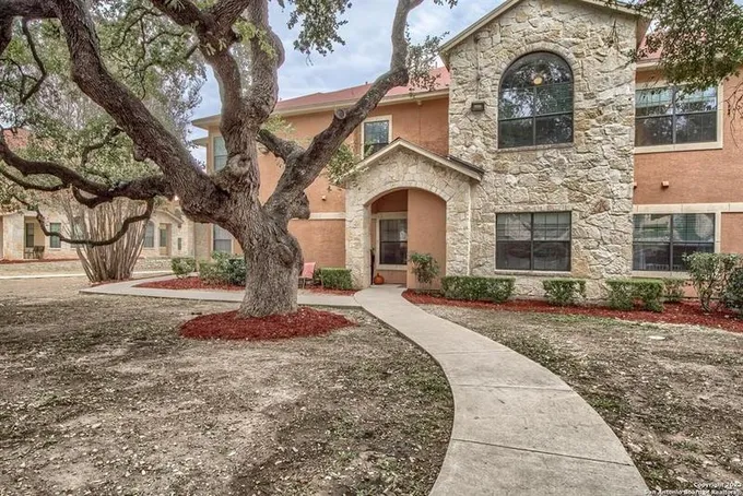 6160 ECKHERT RD #302, San Antonio, TX 78240-2738 for Sale
