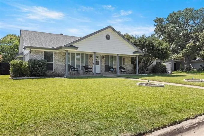 Bedford, Tarrant County, TX House for sale Property ID: 416985349