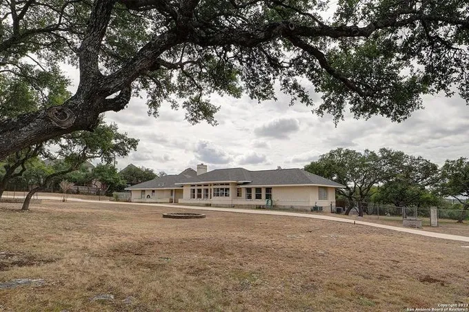 1006 MISTY WATER LN, San Antonio, TX 78260-8018 for Sale